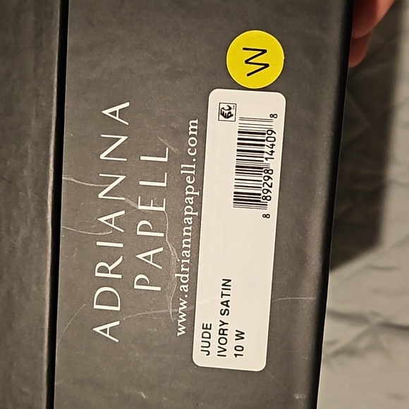 Andriana papell Ivory satin 10 w - Picture 4 of 4